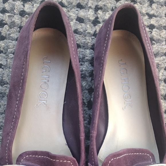 Elegant Purple Suede Loafers - Picture 2 of 9